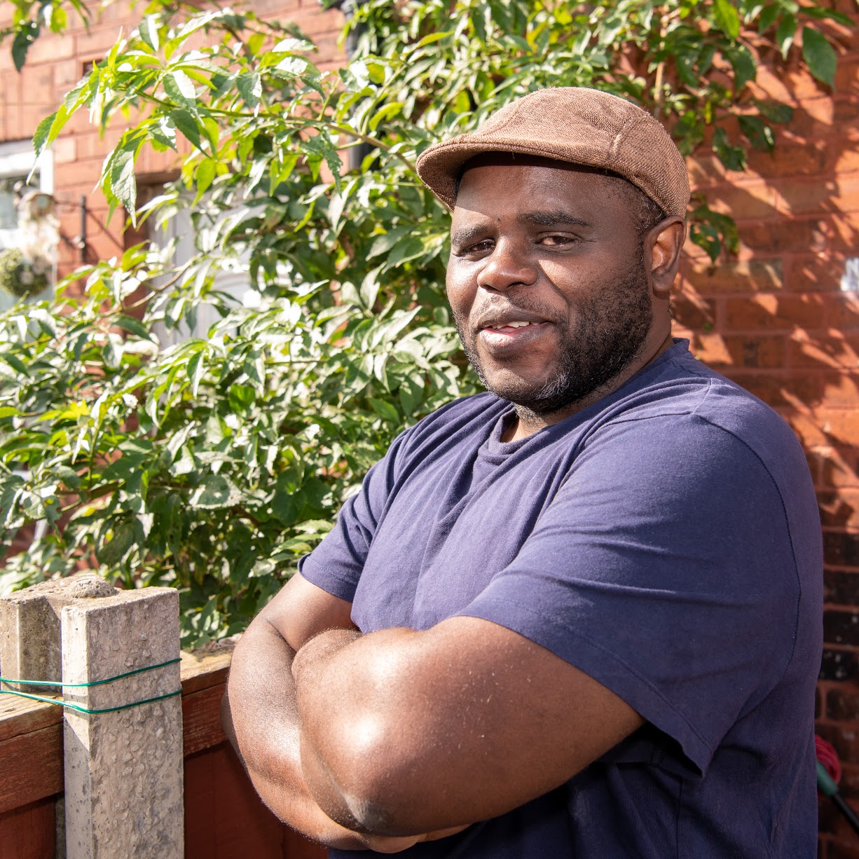 Picture of a man with his arms crossed